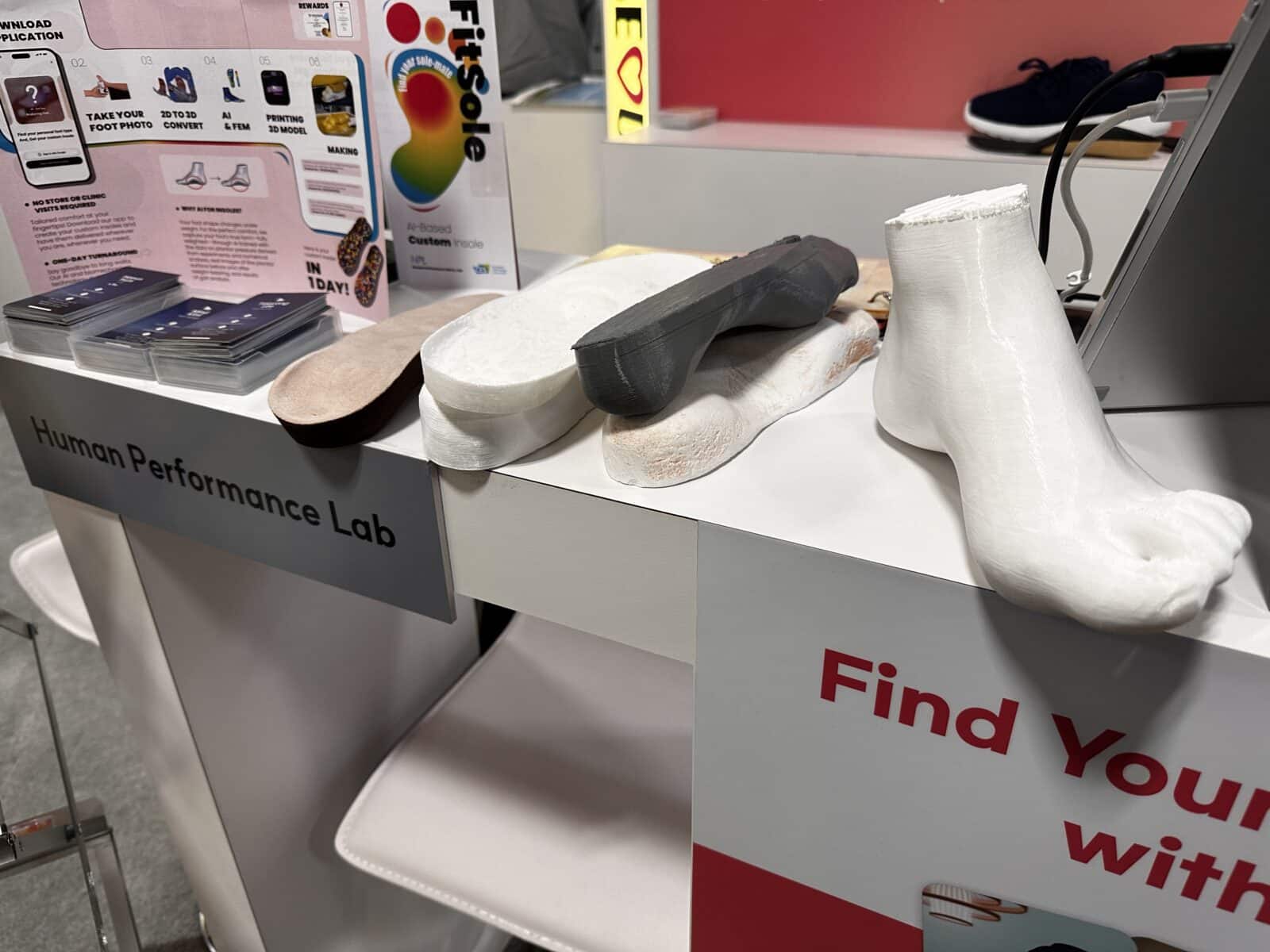 Interview CES 2024 HPL IMG 5325 1 FitSole: The best way to redefine foot care with AI-powered insoles. Step into the future - CES 2024 Seoul Pavilion